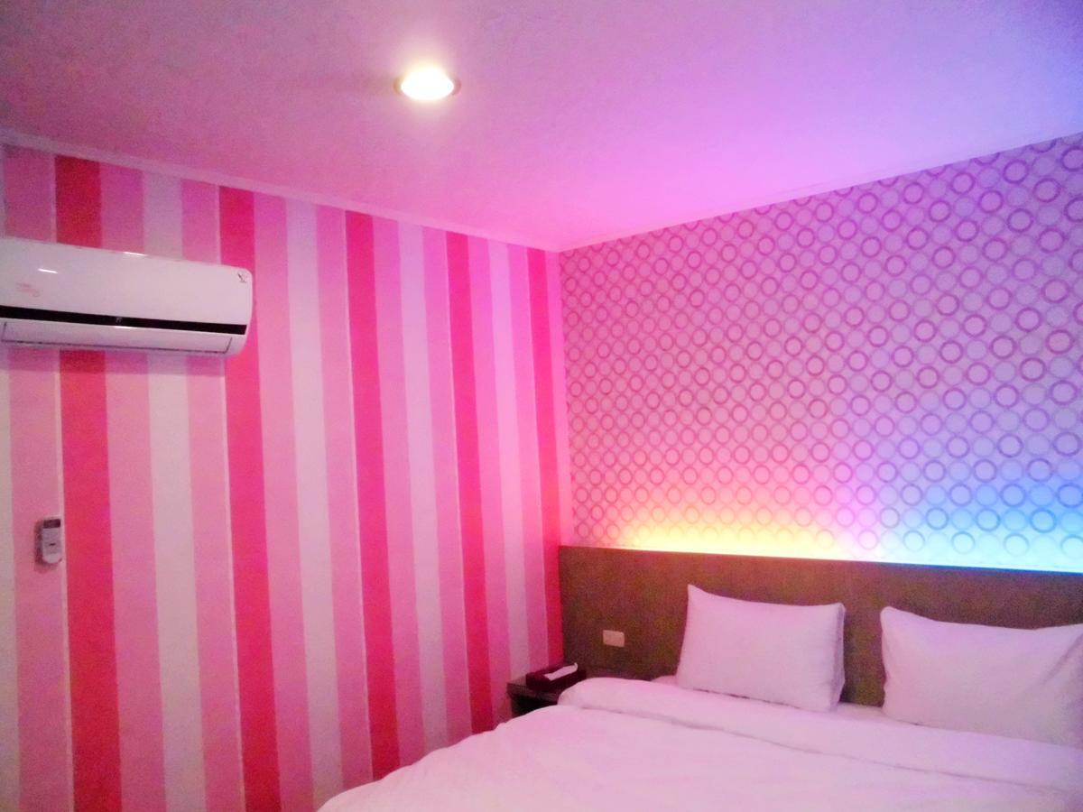 Hotel 欣悅商務旅店 Toufen Exterior foto