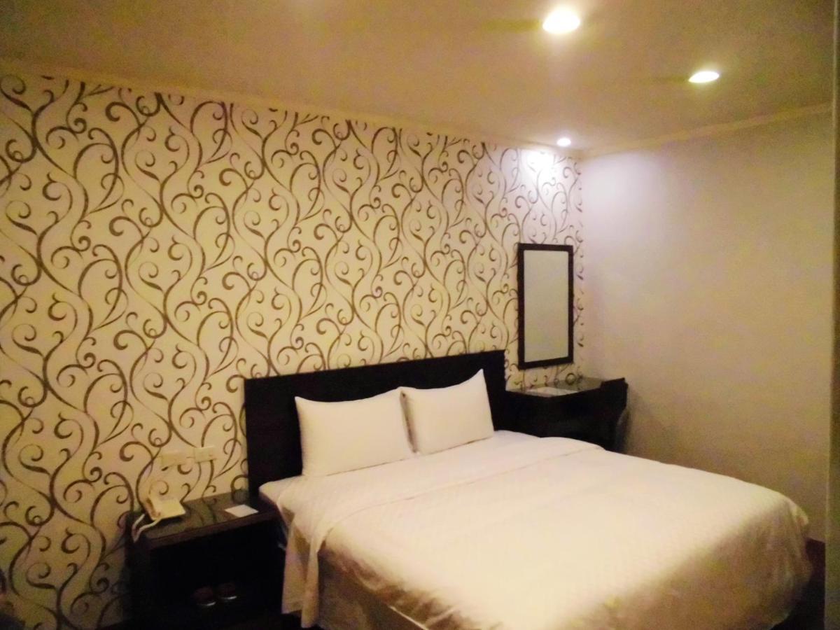 Hotel 欣悅商務旅店 Toufen Exterior foto